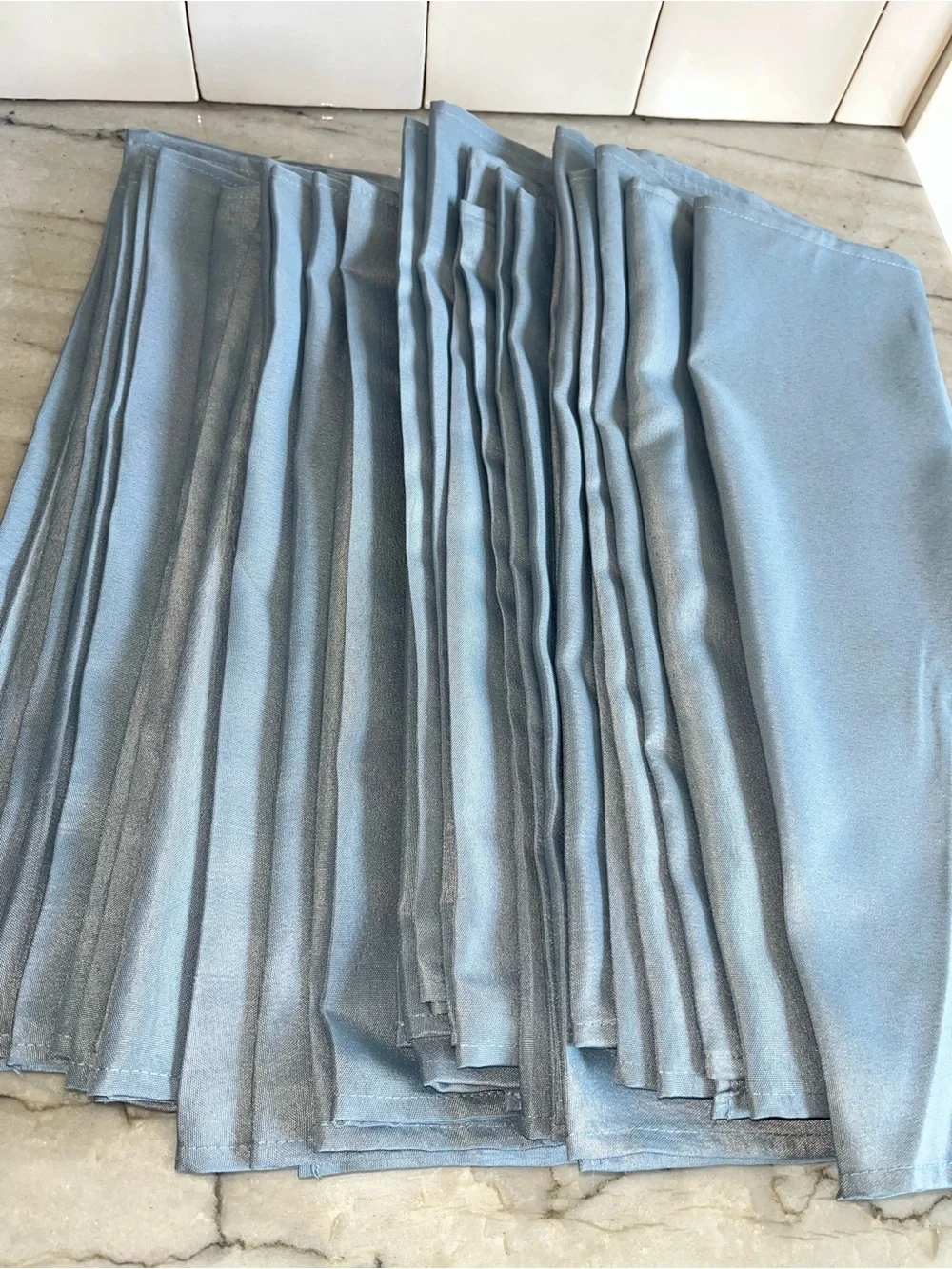 40 DUSTY BLUE POLYESTER CLOTH NAPKINS EUC WEDDING LINENS